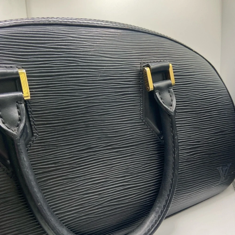 Louis Vuitton Epi Jasmine Leather Handbag VINTAGE